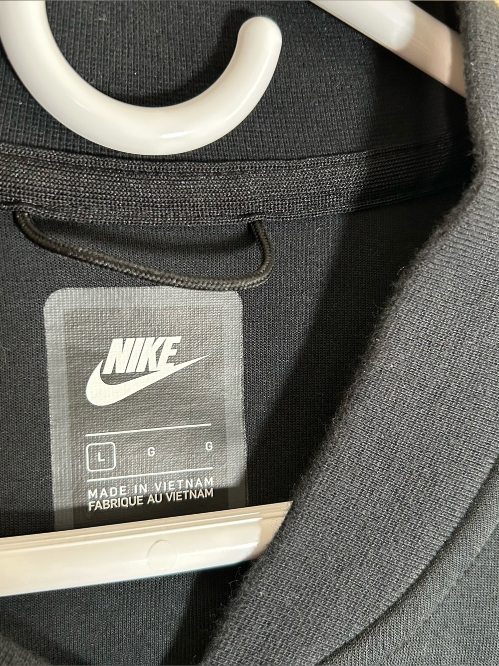 Nike Sportswear Tech Fleece Full Zip Bomber Jacket Black Men’s Large FB8008-010 - Picture 5 of 7